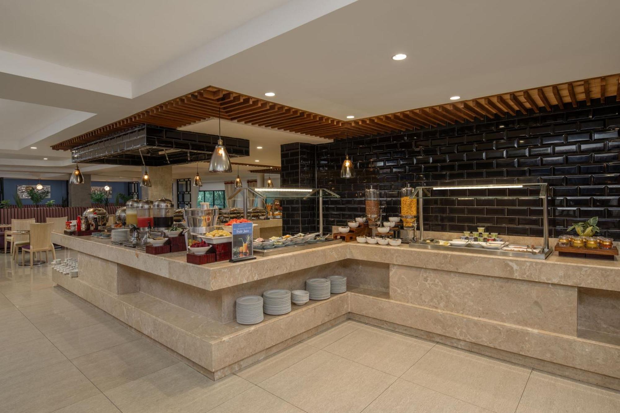 Delta Hotels By Marriott Dar Es Salaam Zewnętrze zdjęcie