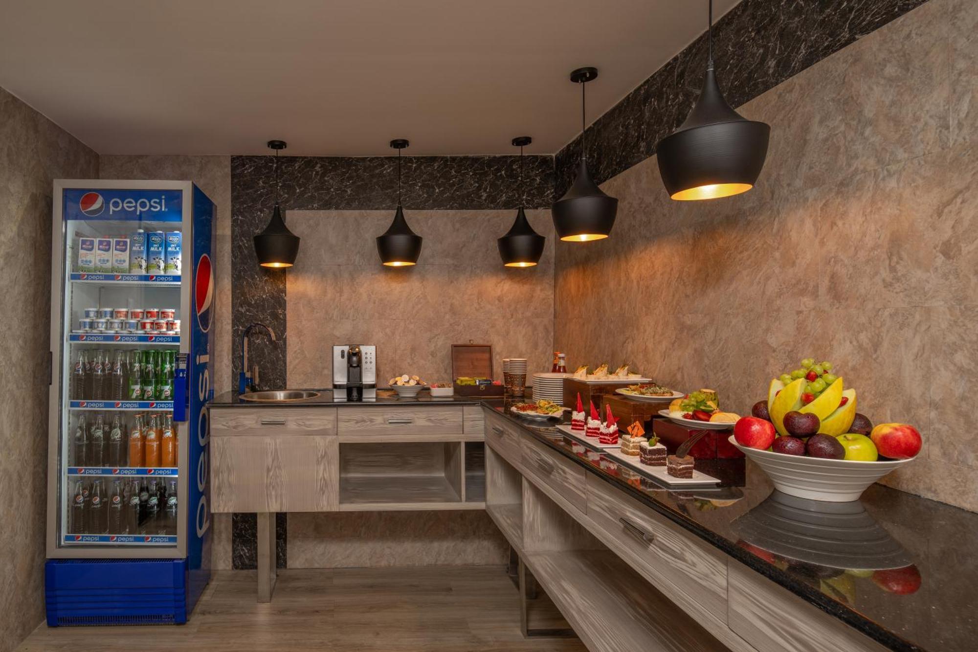 Delta Hotels By Marriott Dar Es Salaam Zewnętrze zdjęcie